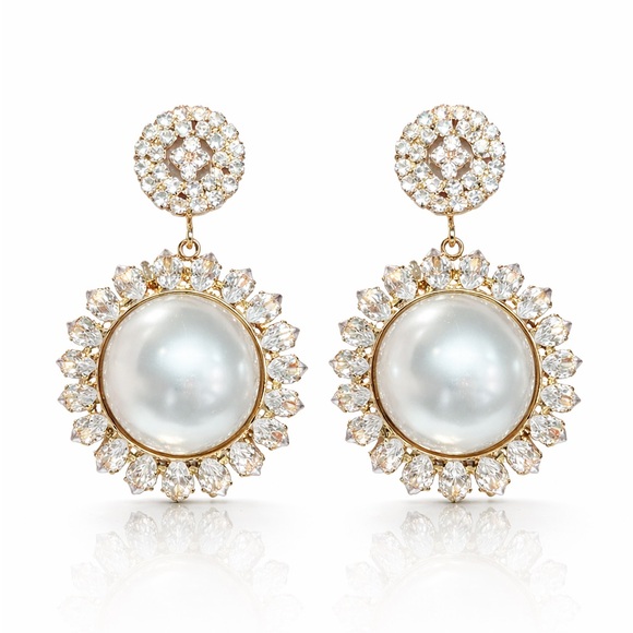 Anthropologie Jewelry - ⚜️ Elegant Gold and Silver Pearl Drop Earrings